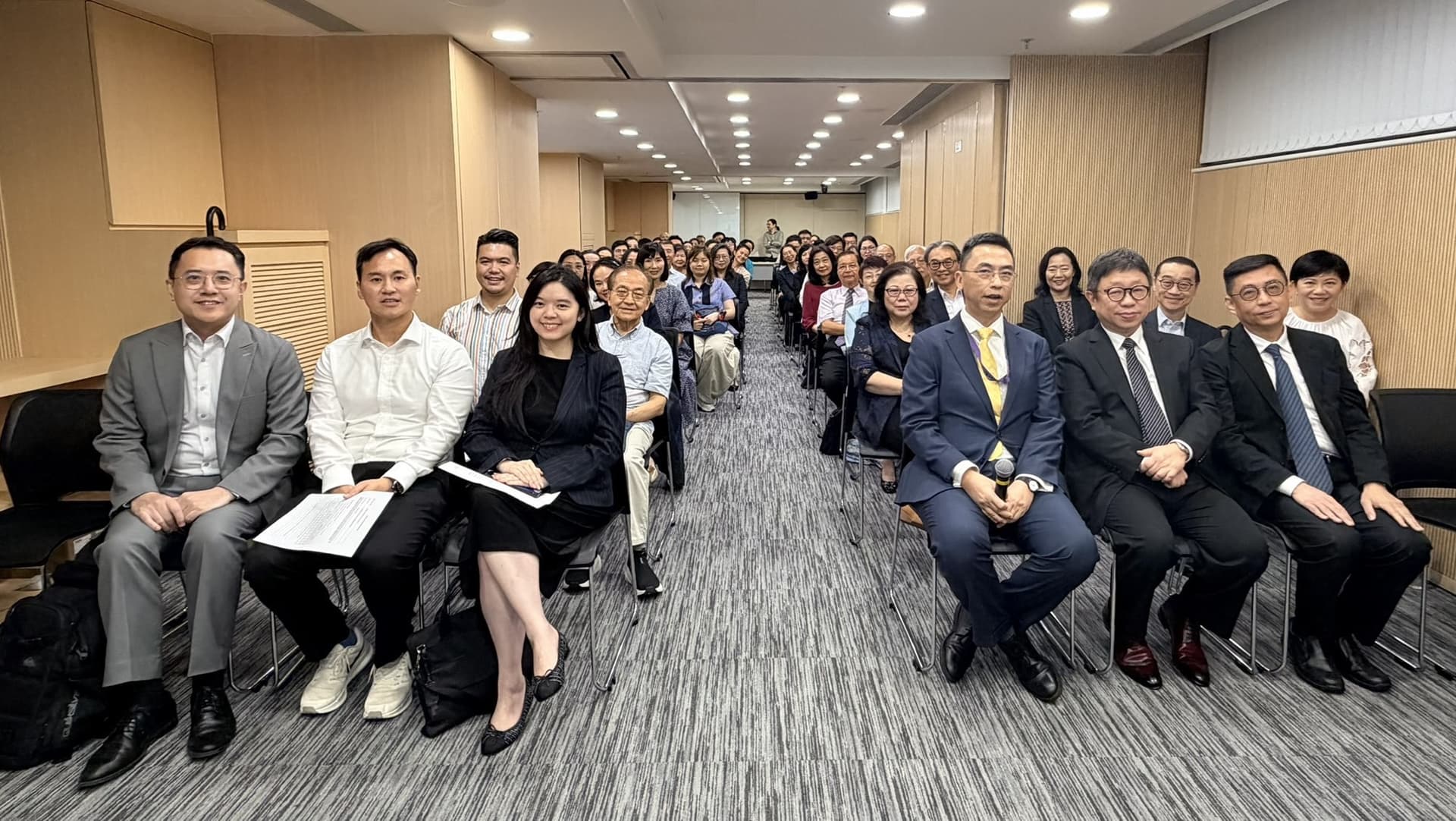 FDRC and HKMAAL Co-hosted a Seminar “Update on the Hong Kong Mediation Code"